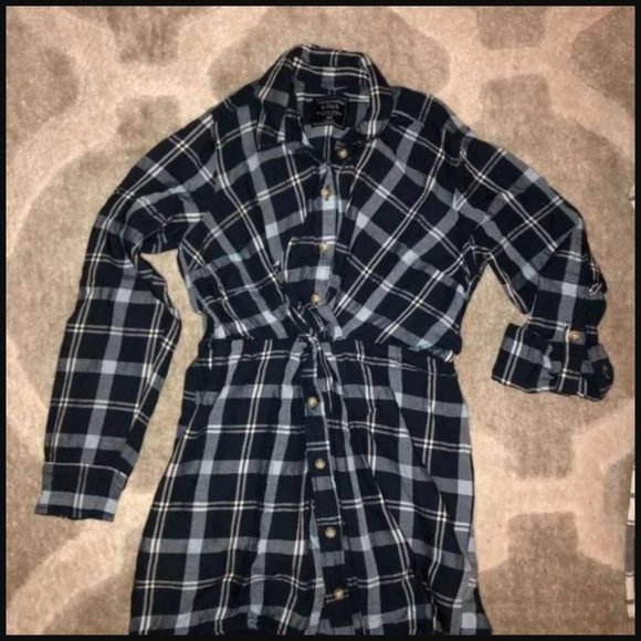💗HP💗 A&F Plaid Shirt Dress - Picture 2 of 5